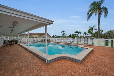 10539 Tahitian Lane Largo FL 33773