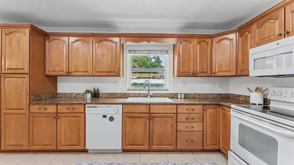 4020 Glen Garry Road W Lakeland FL 33813