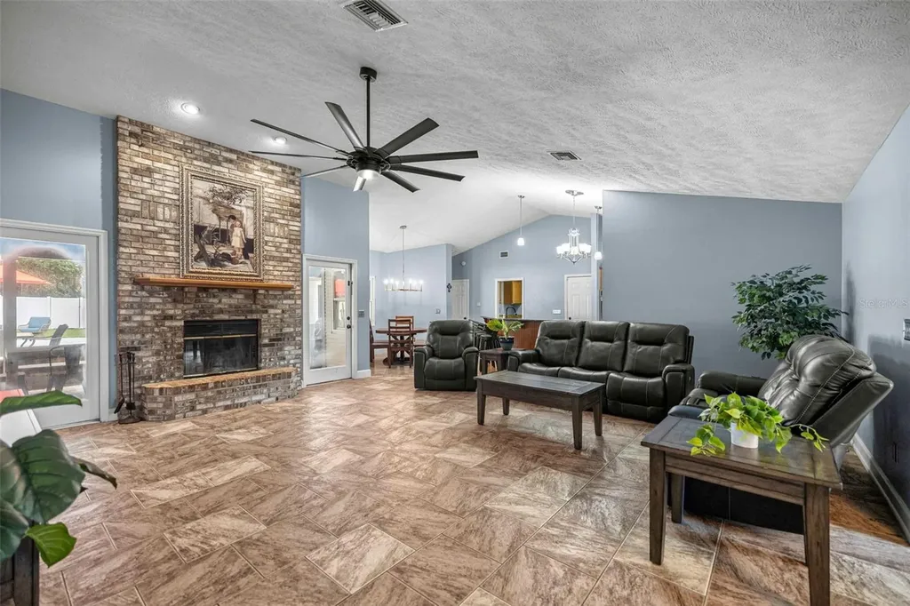2611 SE 27 Street Ocala FL 34471