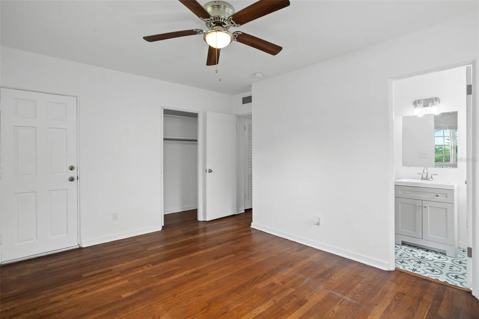 1017 N Thorton Avenue Orlando FL 32803