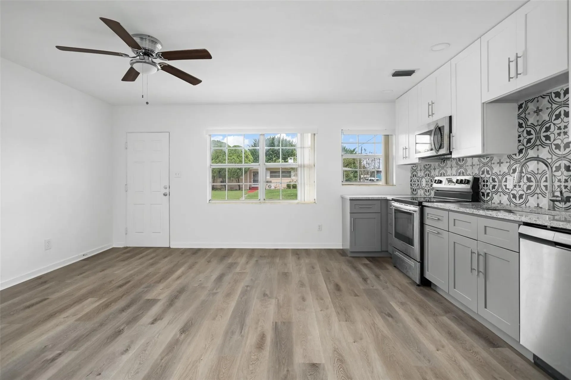 1017 N Thorton Avenue Orlando FL 32803