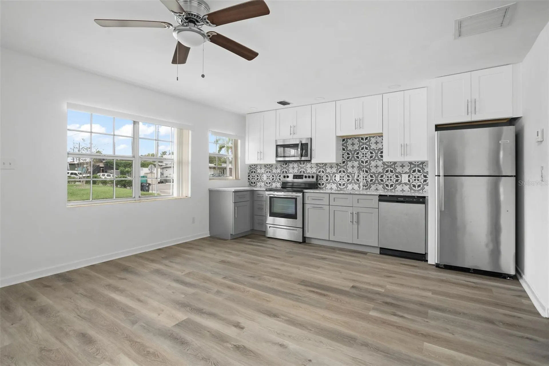 1017 N Thorton Avenue Orlando FL 32803