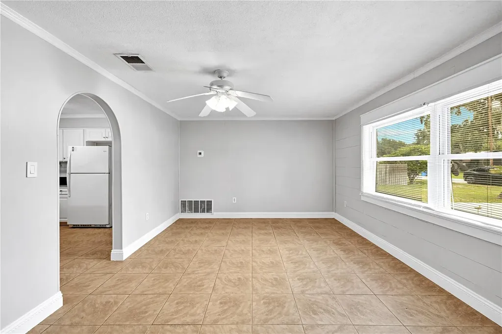 4314 Lark Drive Dover FL 33527