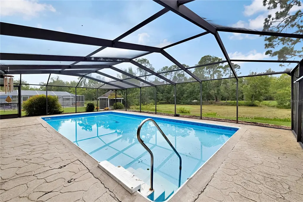 4314 Lark Drive Dover FL 33527