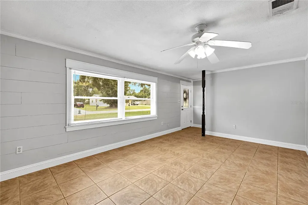 4314 Lark Drive Dover FL 33527