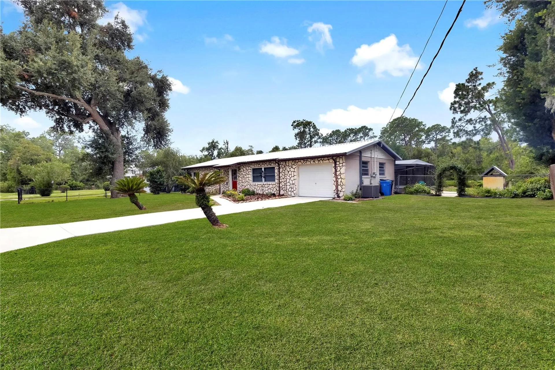 4314 Lark Drive Dover FL 33527