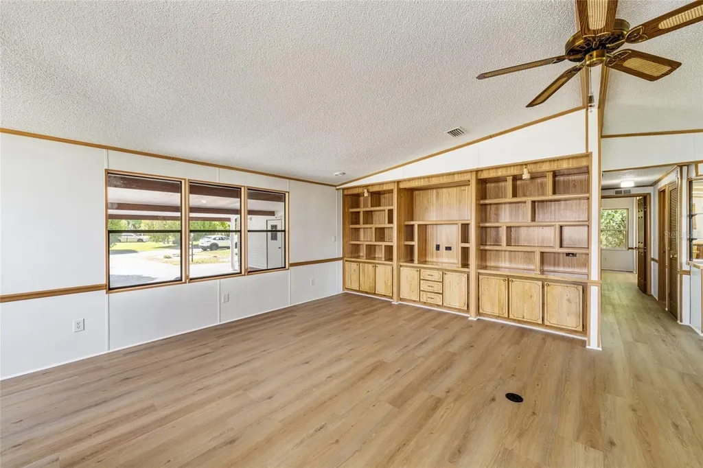 1004 Ann Avenue Lady Lake FL 32159