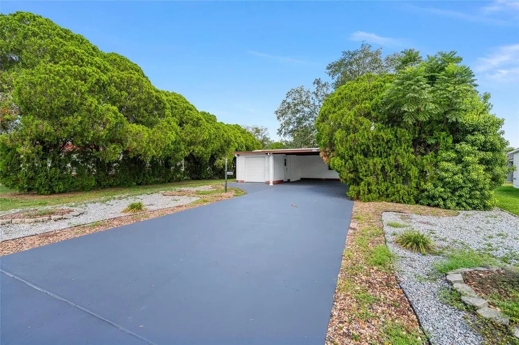 1004 Ann Avenue Lady Lake FL 32159