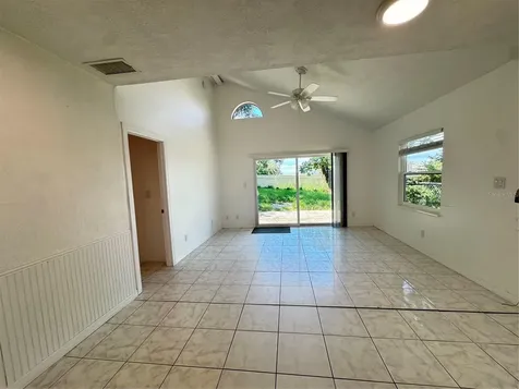 215 Fernwood Street Leesburg FL 34748