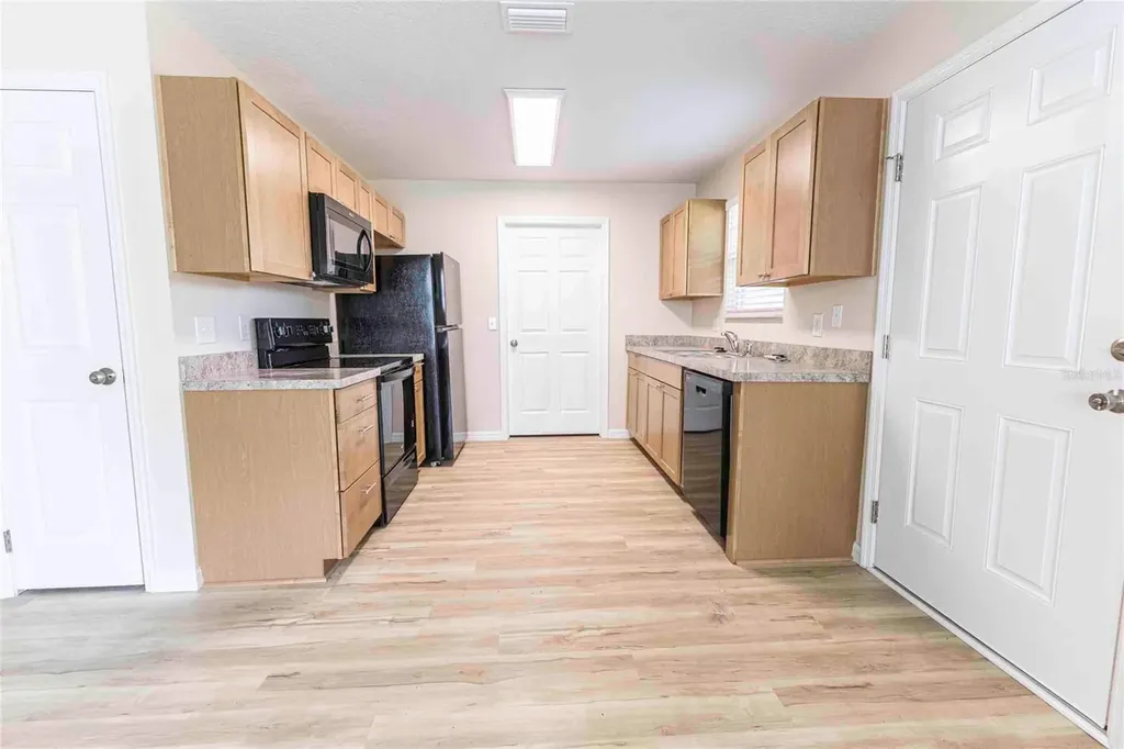 2270 Suanee Avenue Eustis FL 32726