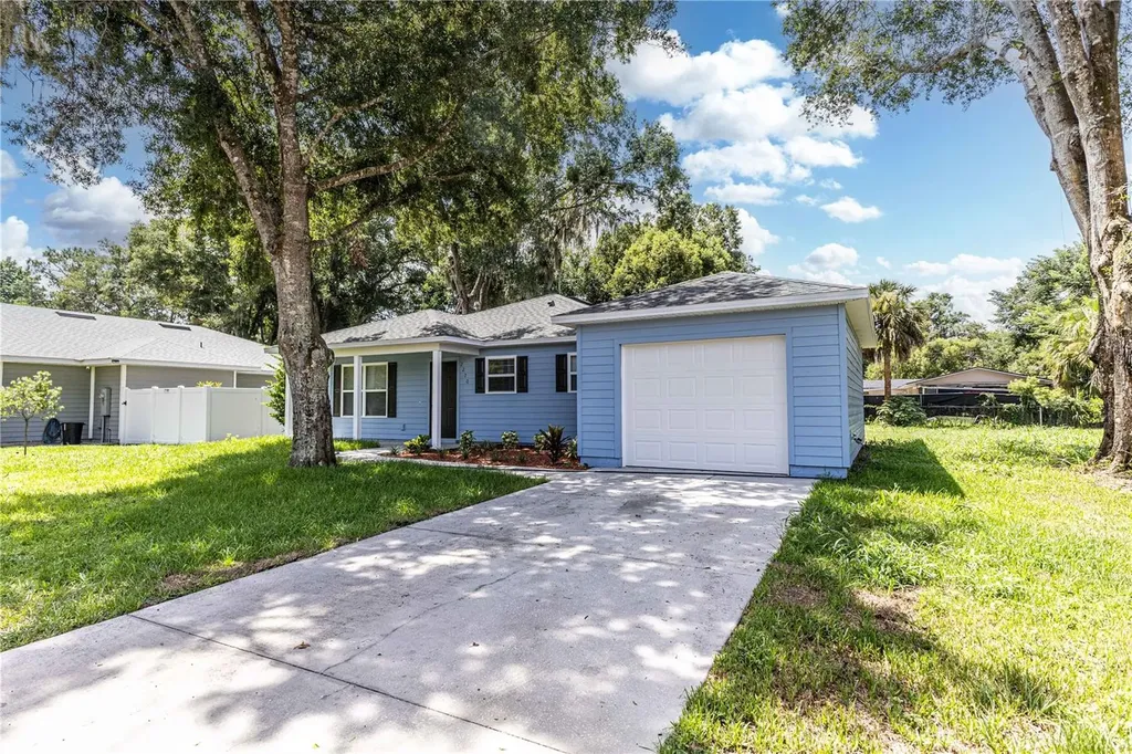 2270 Suanee Avenue Eustis FL 32726