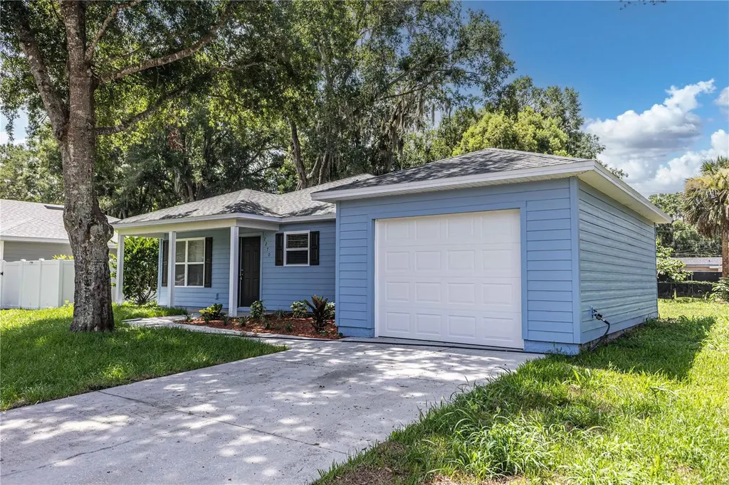 2270 Suanee Avenue Eustis FL 32726