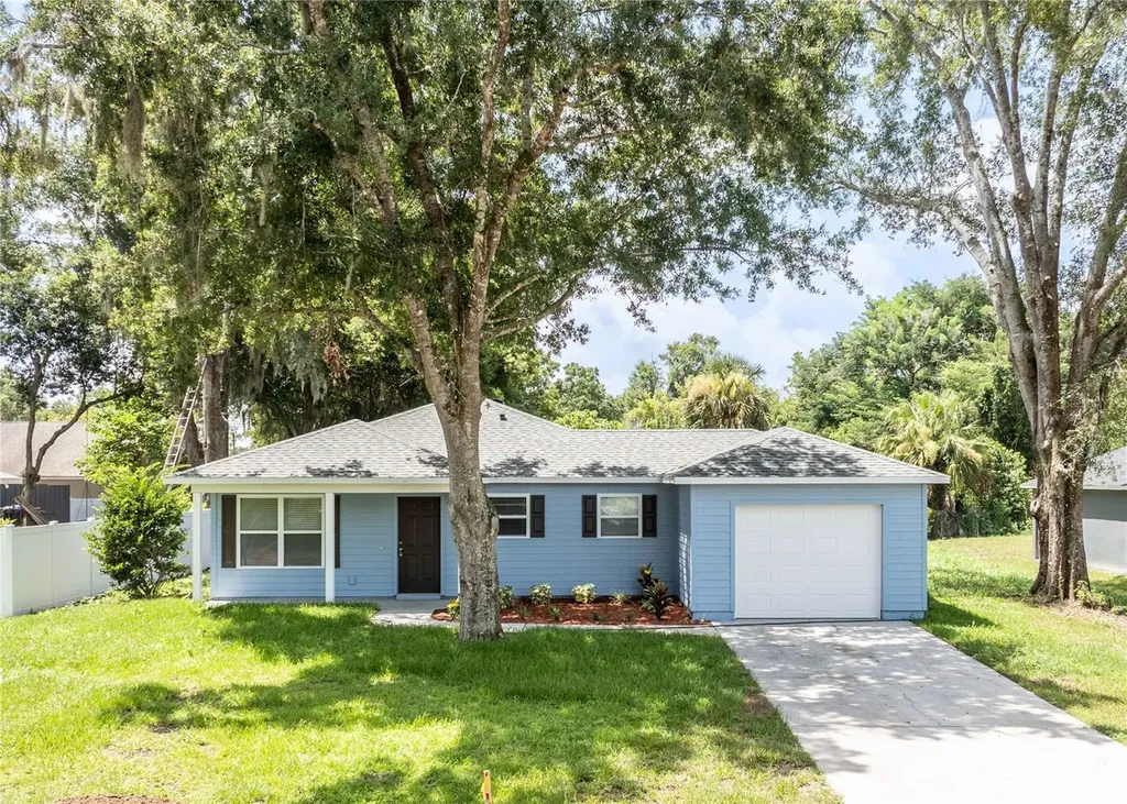 2270 Suanee Avenue Eustis FL 32726