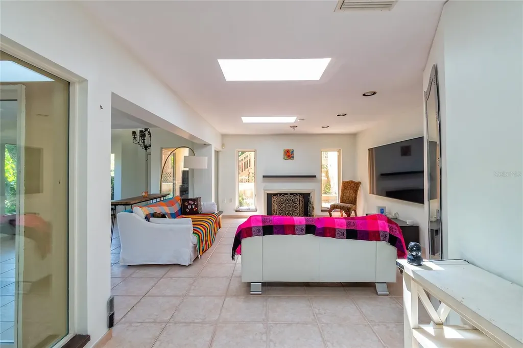 2425 Lake Sue Drive Orlando FL 32803