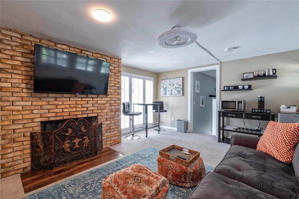 2425 Lake Sue Drive Orlando FL 32803