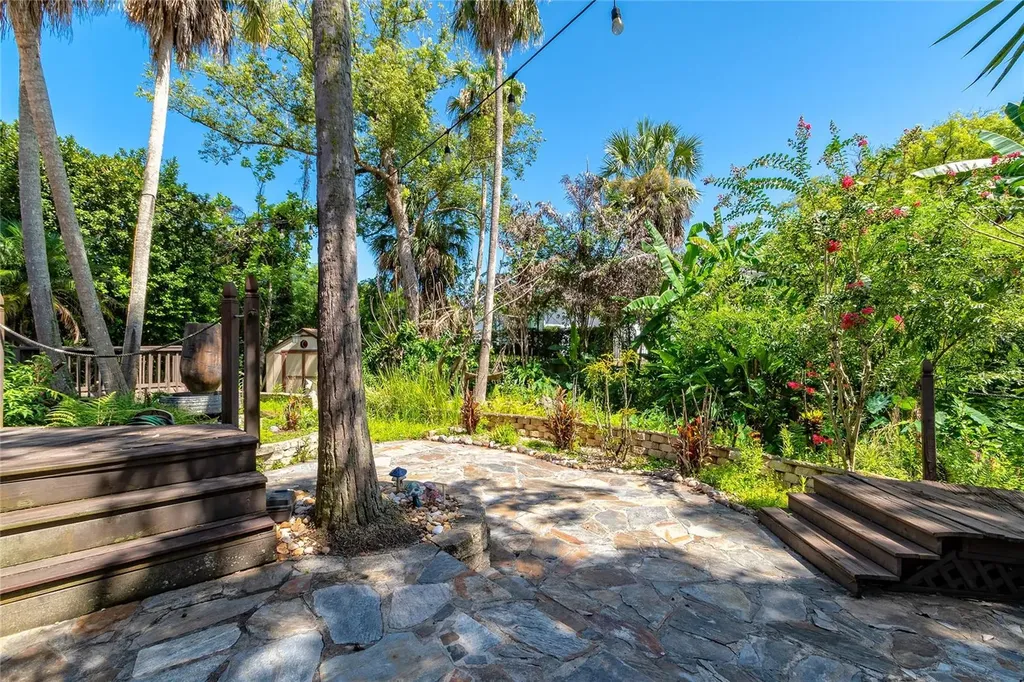 2425 Lake Sue Drive Orlando FL 32803