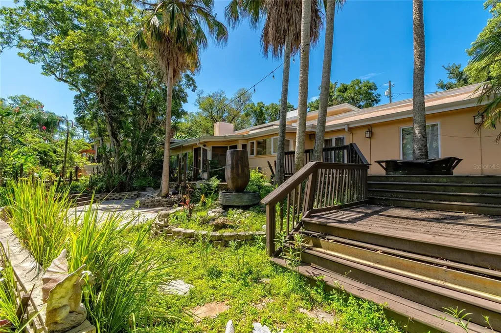 2425 Lake Sue Drive Orlando FL 32803
