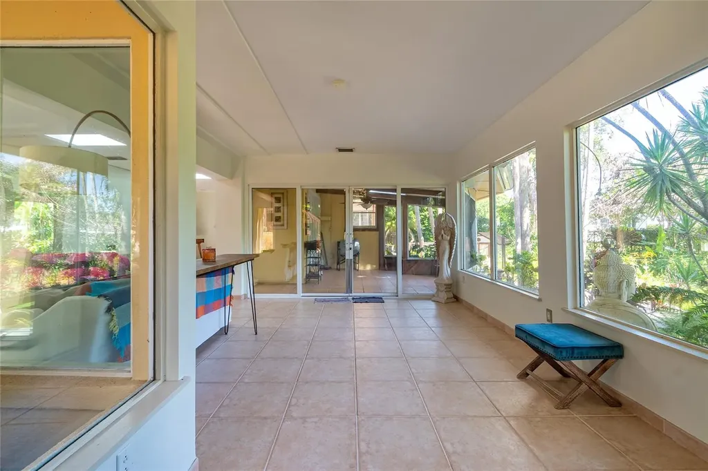 2425 Lake Sue Drive Orlando FL 32803