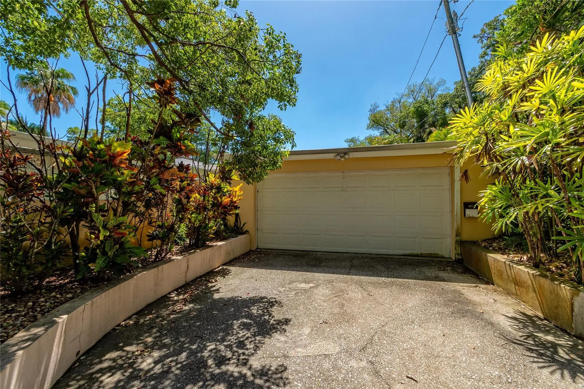 2425 Lake Sue Drive Orlando FL 32803