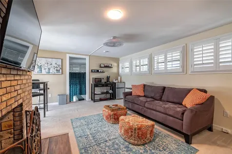 2425 Lake Sue Drive Orlando FL 32803