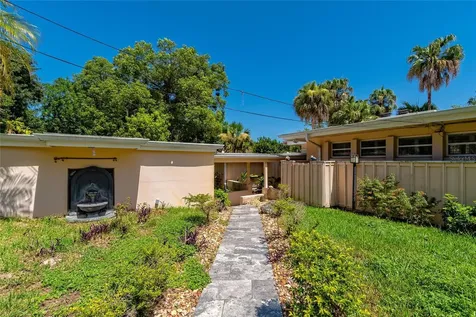 2425 Lake Sue Drive Orlando FL 32803