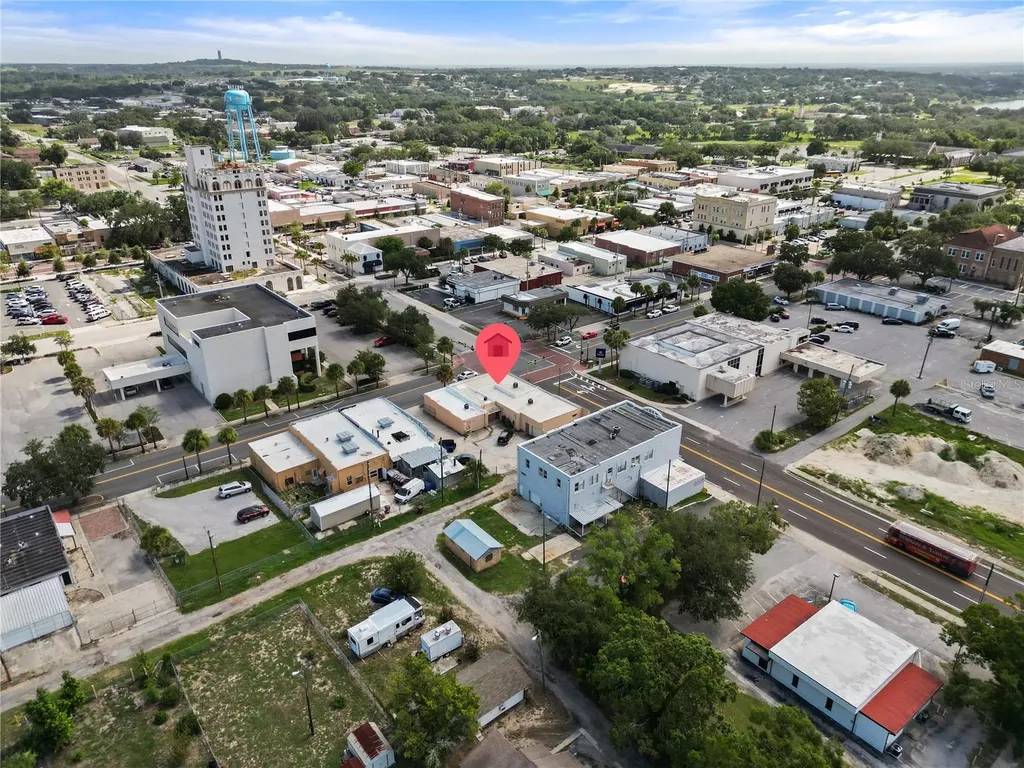 1 W Central Avenue Lake Wales FL 33853