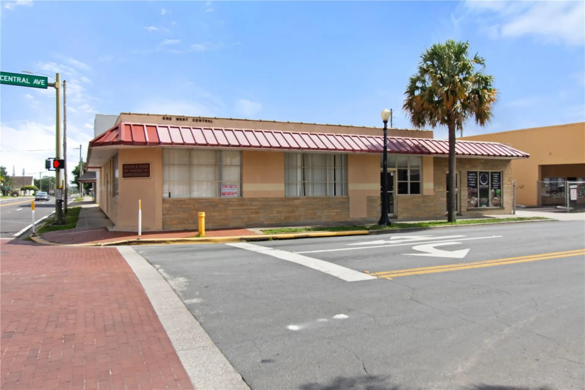 1 W Central Avenue Lake Wales FL 33853