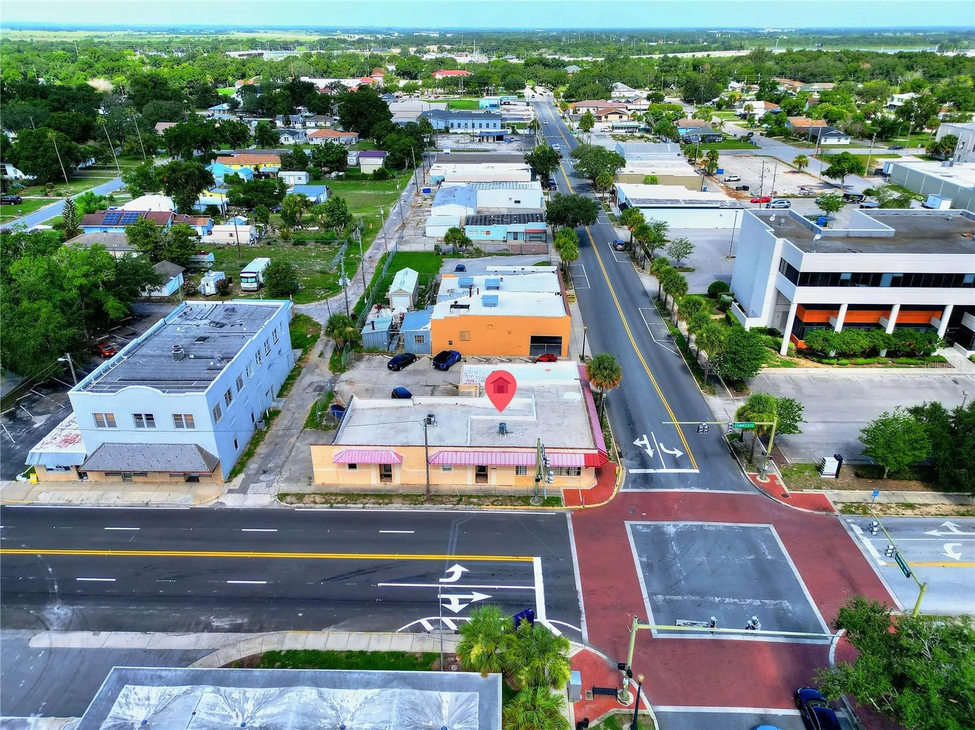 1 W Central Avenue Lake Wales FL 33853
