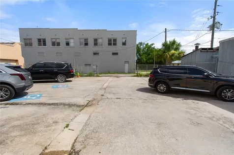 1 W Central Avenue Lake Wales FL 33853