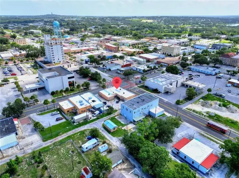 1 W Central Avenue Lake Wales FL 33853
