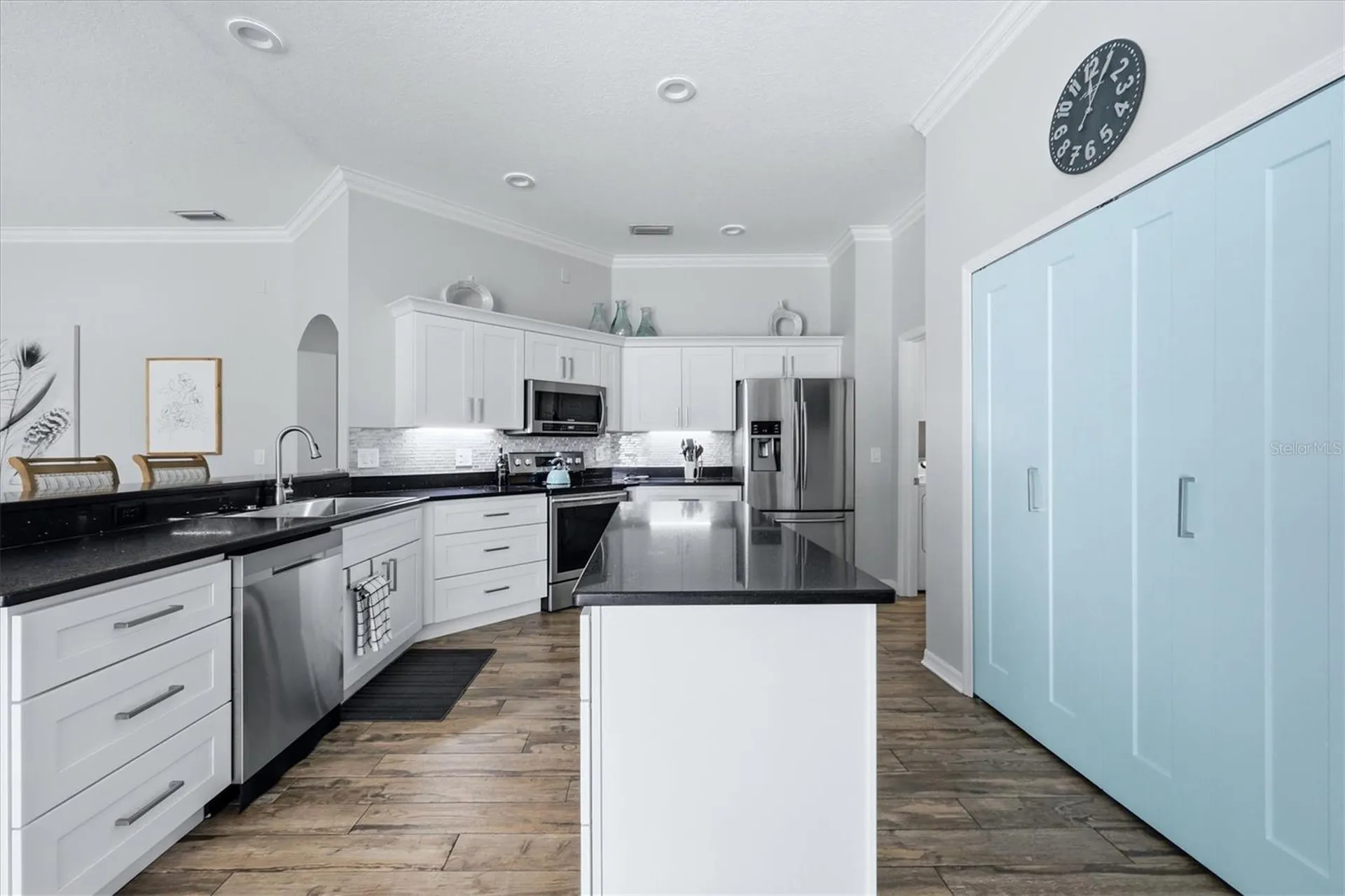 4617 Egmont Drive Bradenton FL 34203