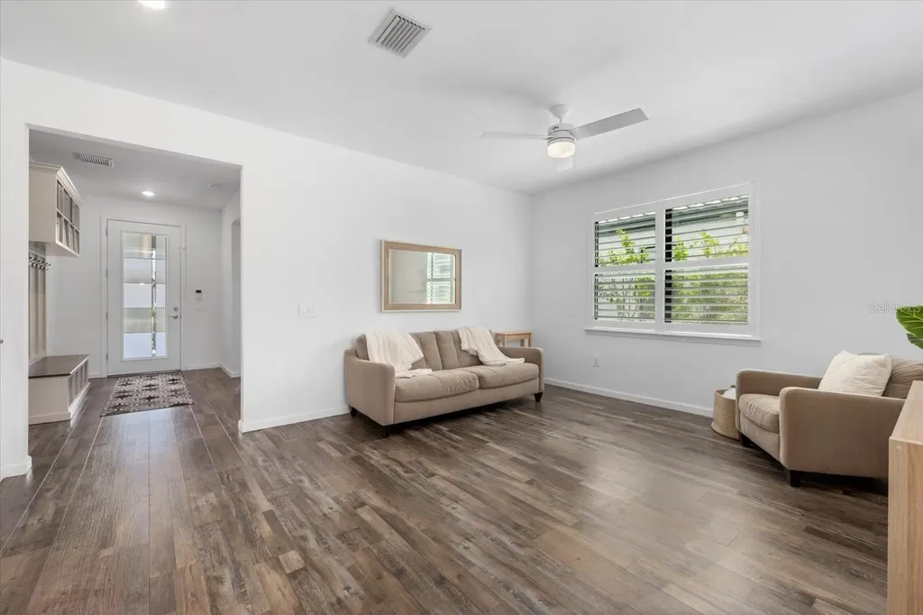 16251 Hidden Oak Loop Bradenton FL 34211