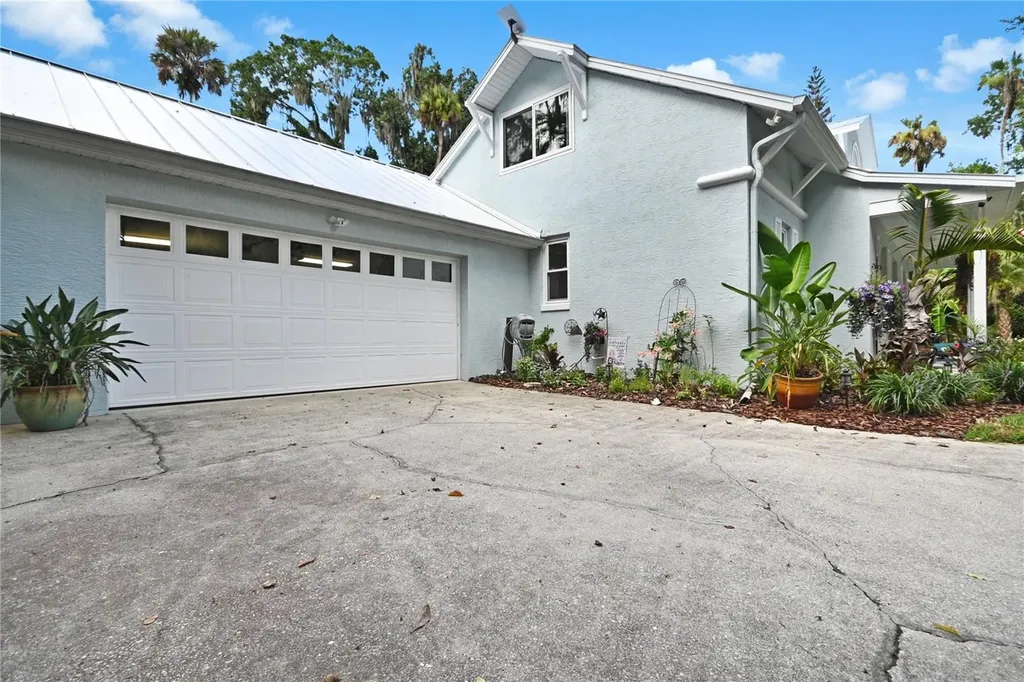 2021 Waterford Estates Drive New Smyrna Beach FL 32168