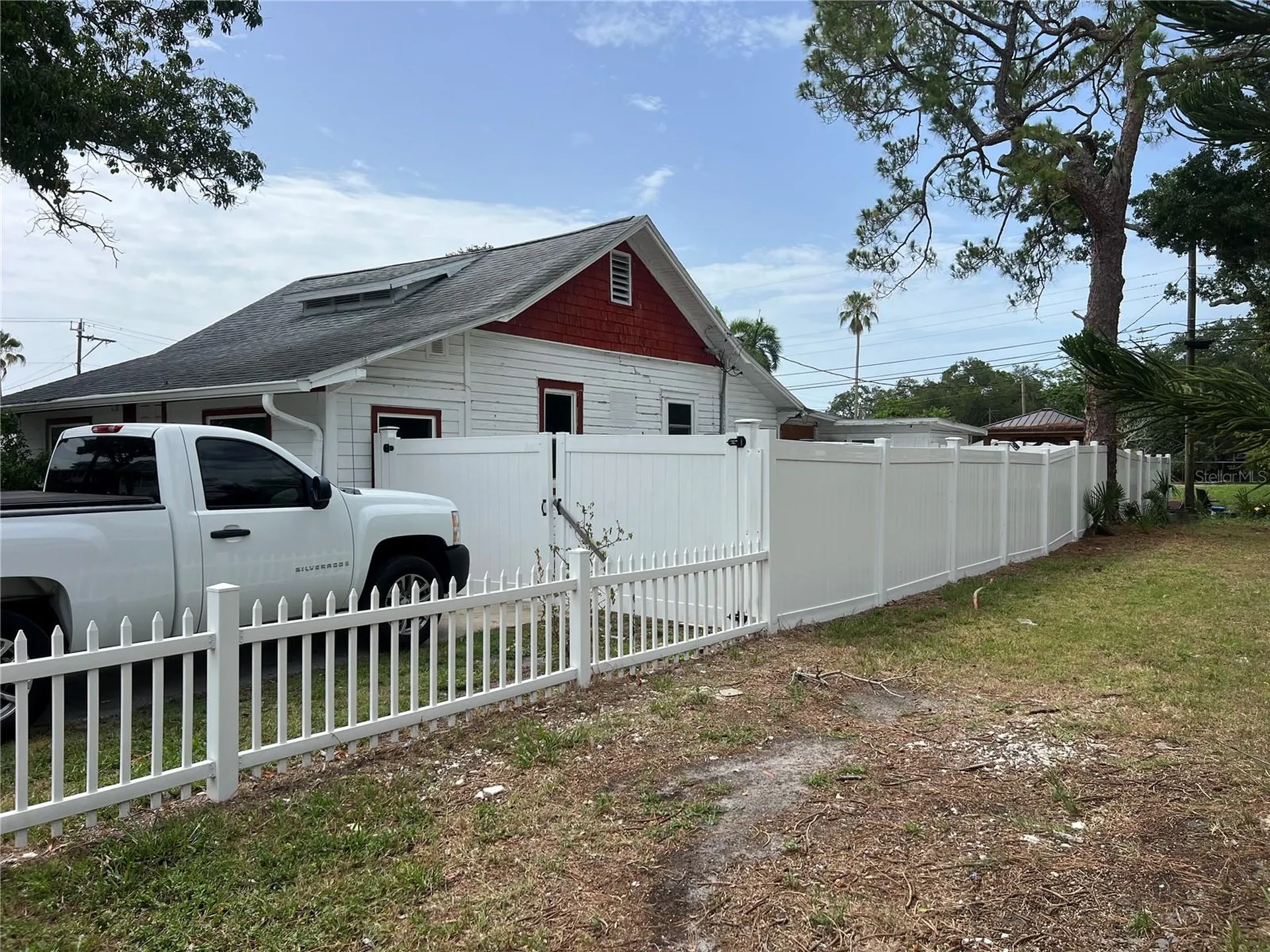 526 14th Avenue S St Petersburg FL 33701
