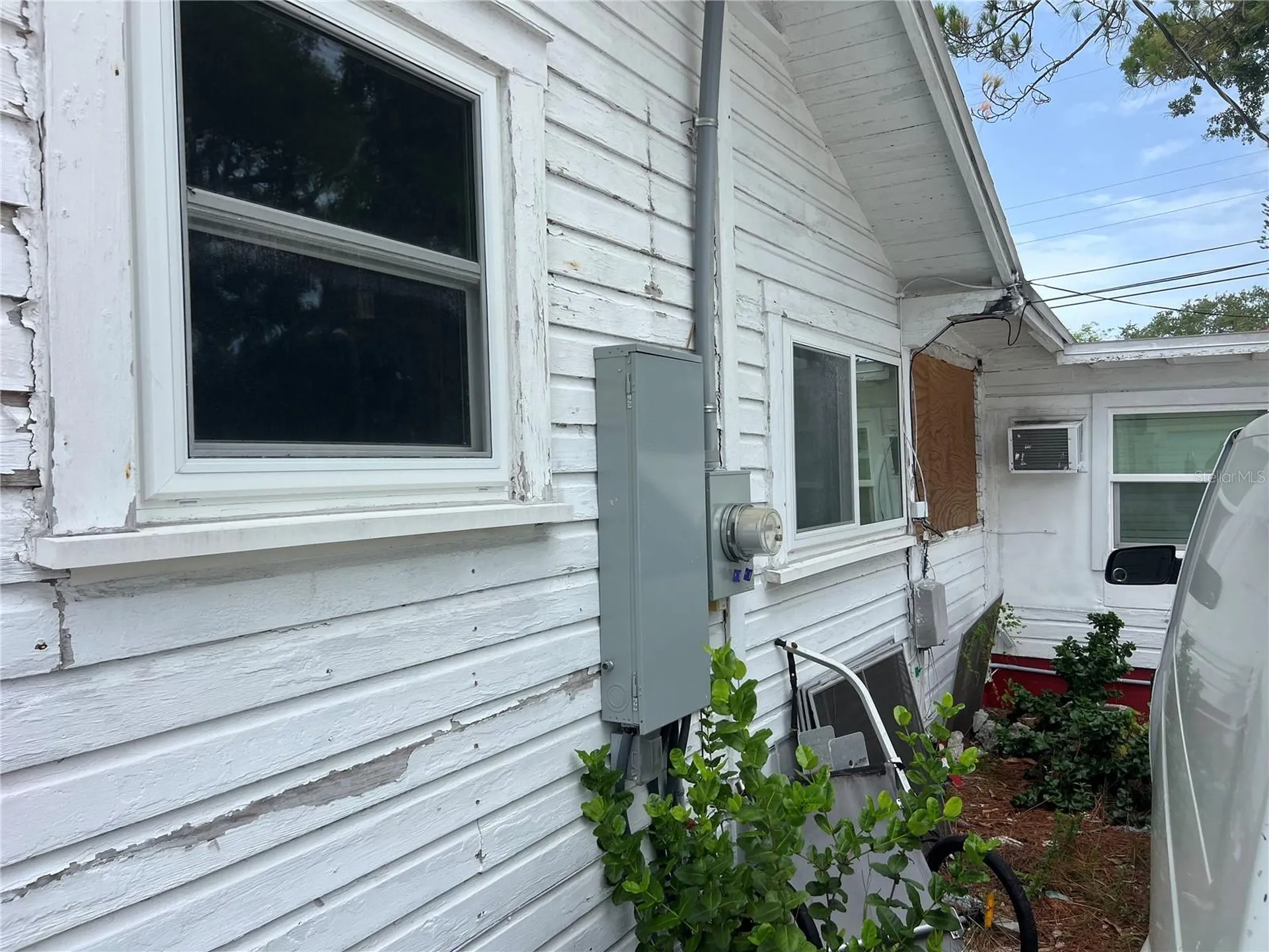 526 14th Avenue S St Petersburg FL 33701