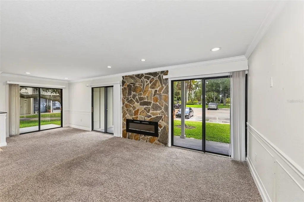 2220 Bahia Vista Street Sarasota FL 34239