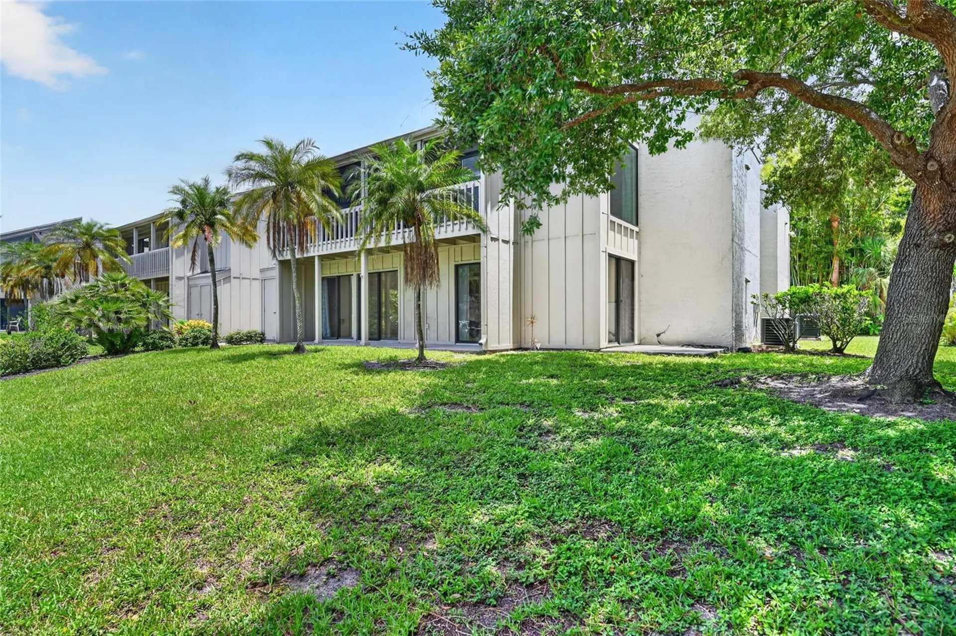 2220 Bahia Vista Street Sarasota FL 34239