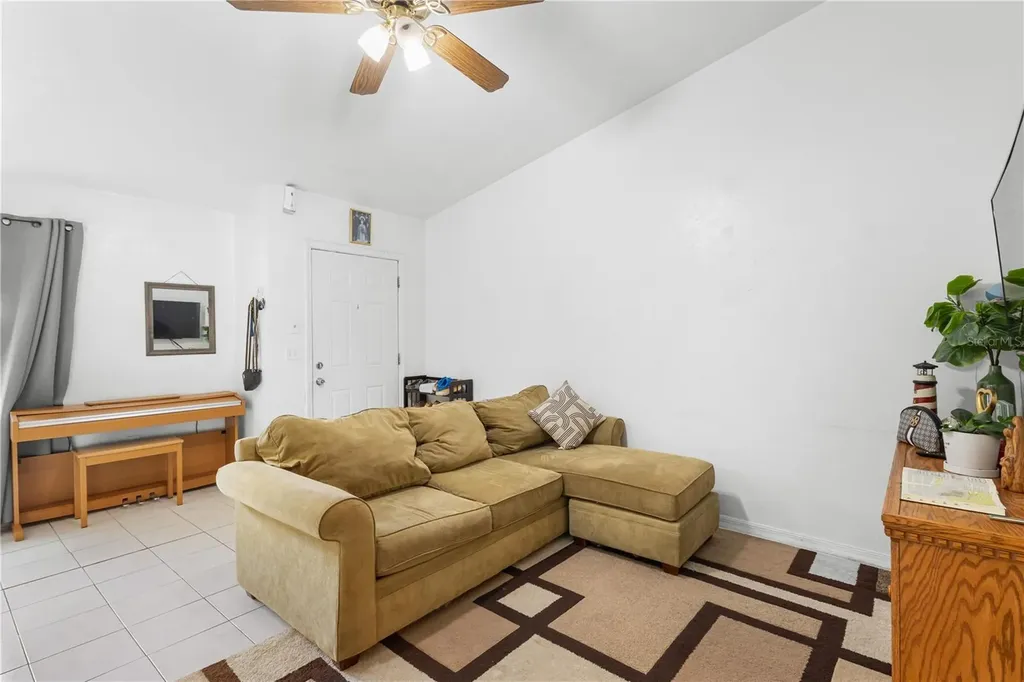 2038 SW 70th Terrace Gainesville FL 32607