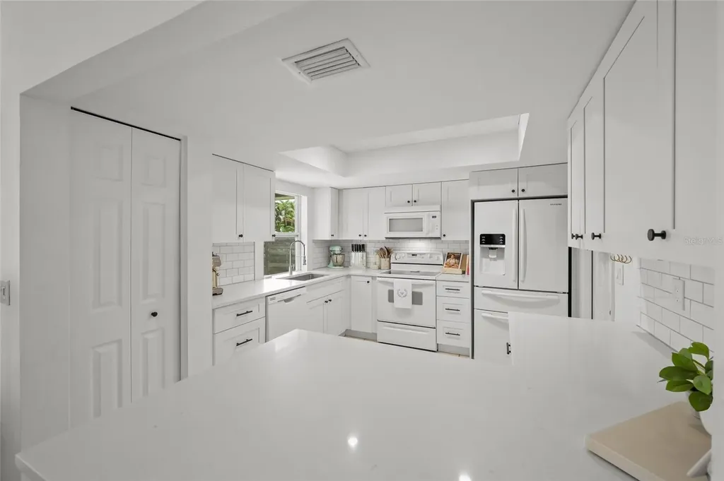 6553 Samoa Drive Sarasota FL 34241