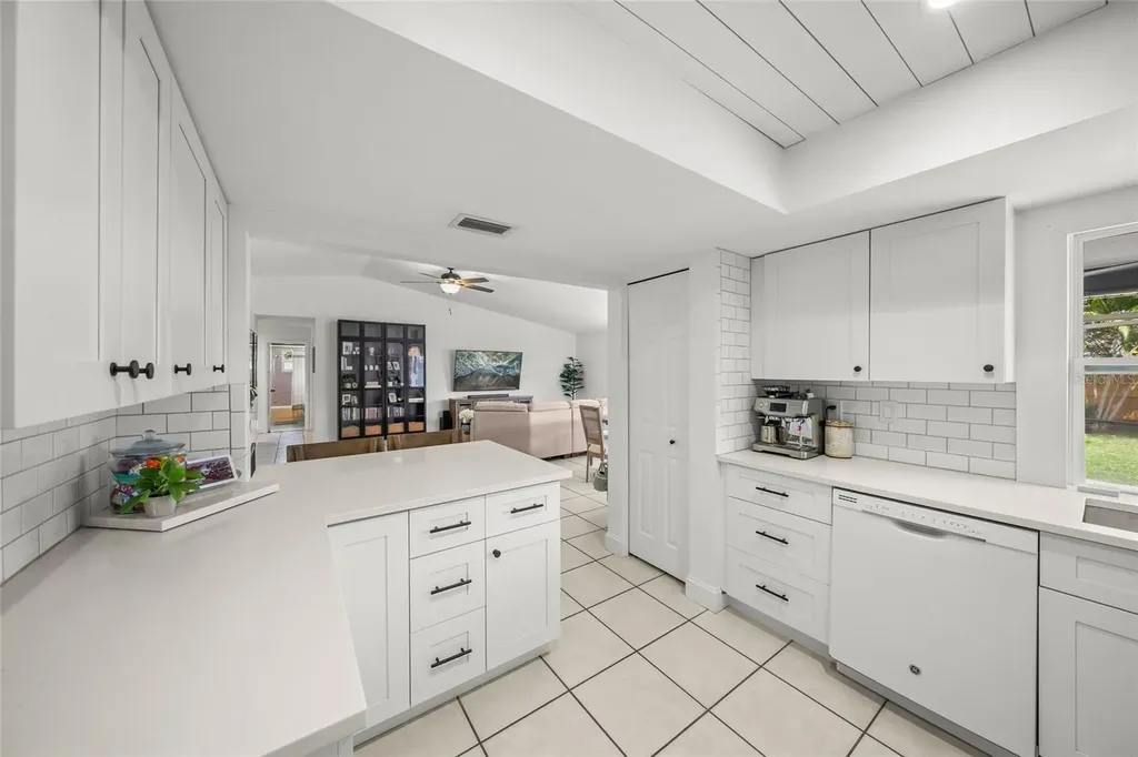 6553 Samoa Drive Sarasota FL 34241