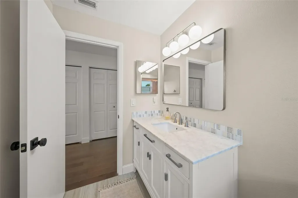 6553 Samoa Drive Sarasota FL 34241