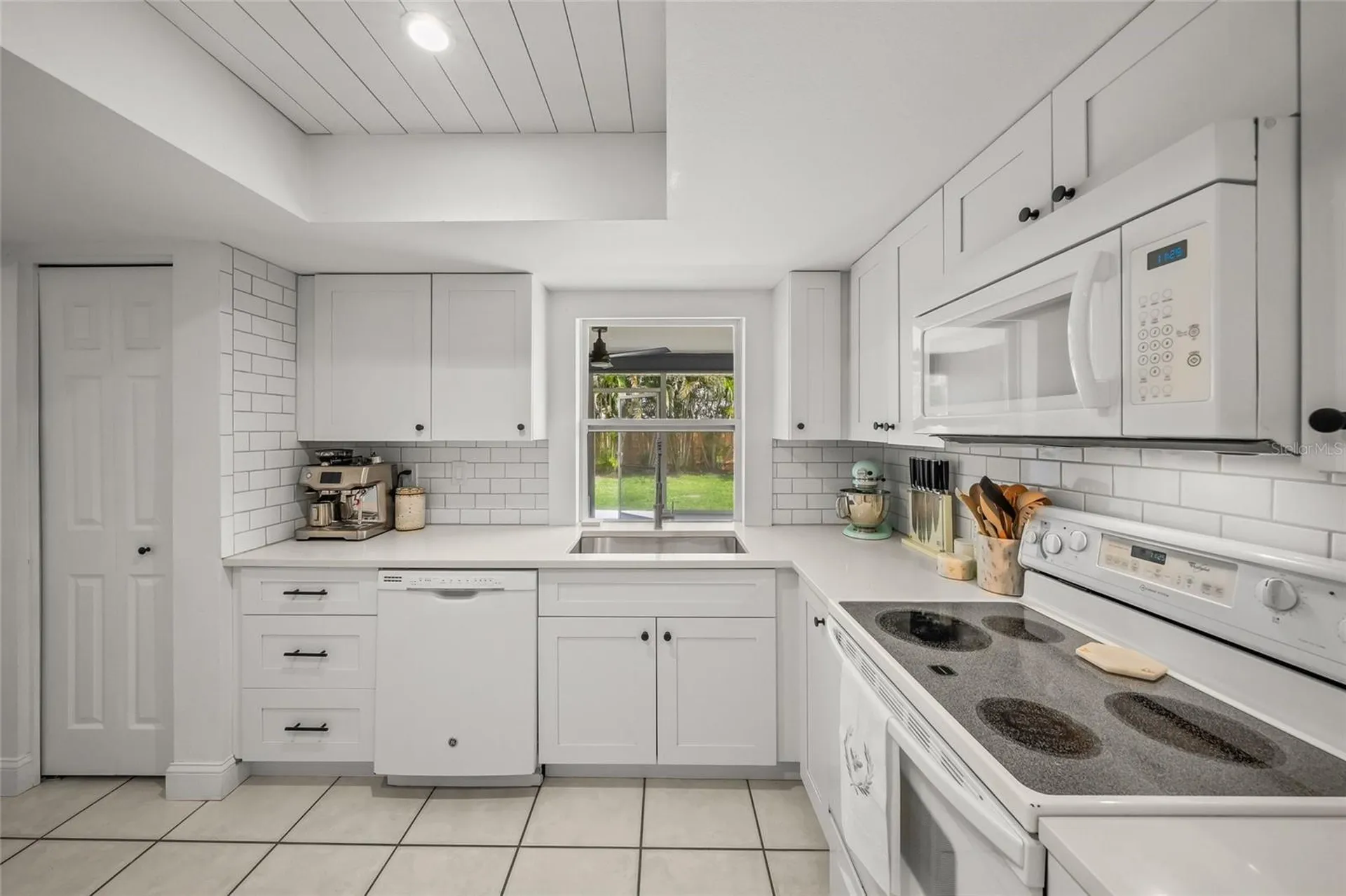 6553 Samoa Drive Sarasota FL 34241