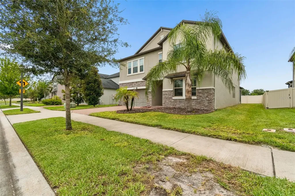 25057 Lambrusco Loop Lutz FL 33559