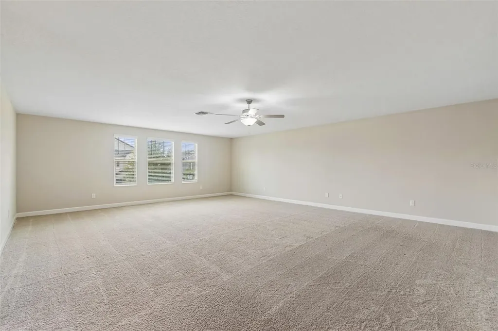 25057 Lambrusco Loop Lutz FL 33559
