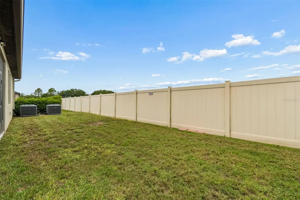 25057 Lambrusco Loop Lutz FL 33559