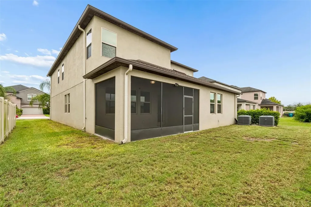 25057 Lambrusco Loop Lutz FL 33559