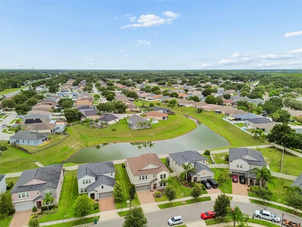 25057 Lambrusco Loop Lutz FL 33559