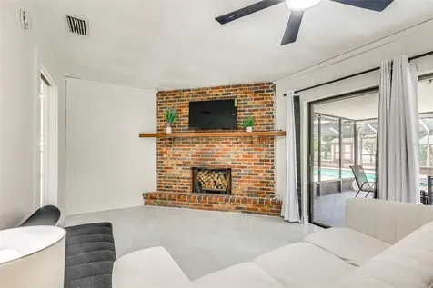 920 Lakeview Drive Wimauma FL 33598