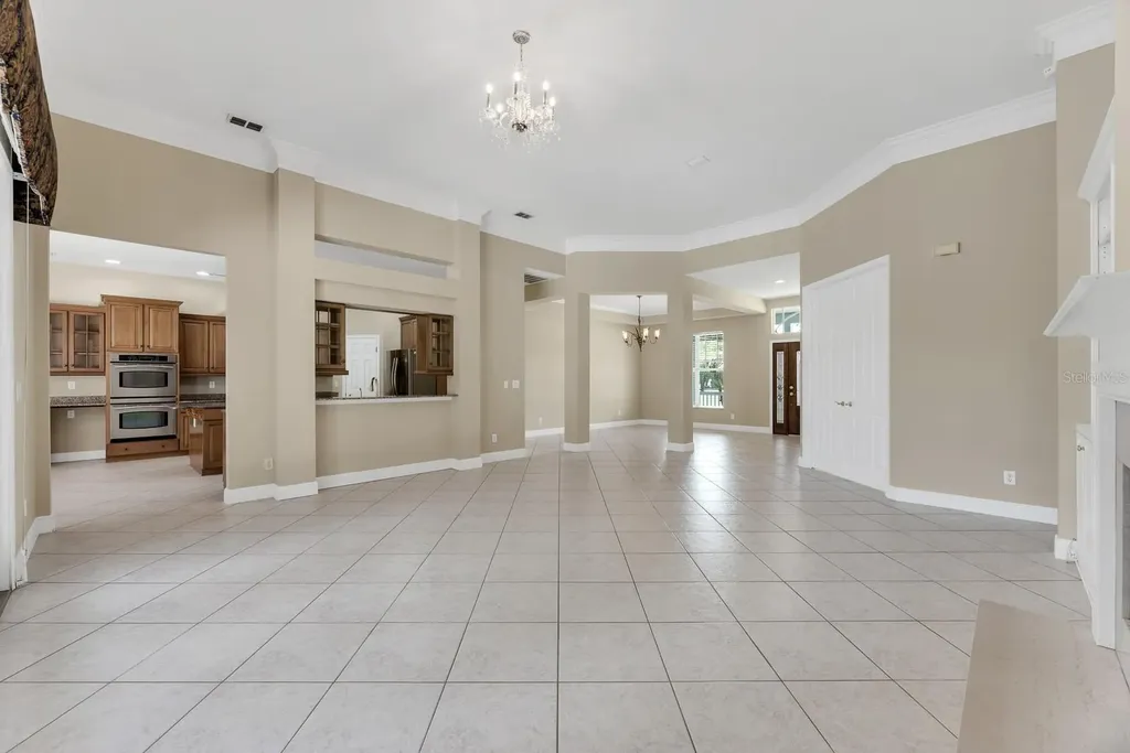 6023 Kestrel Point Avenue Lithia FL 33547
