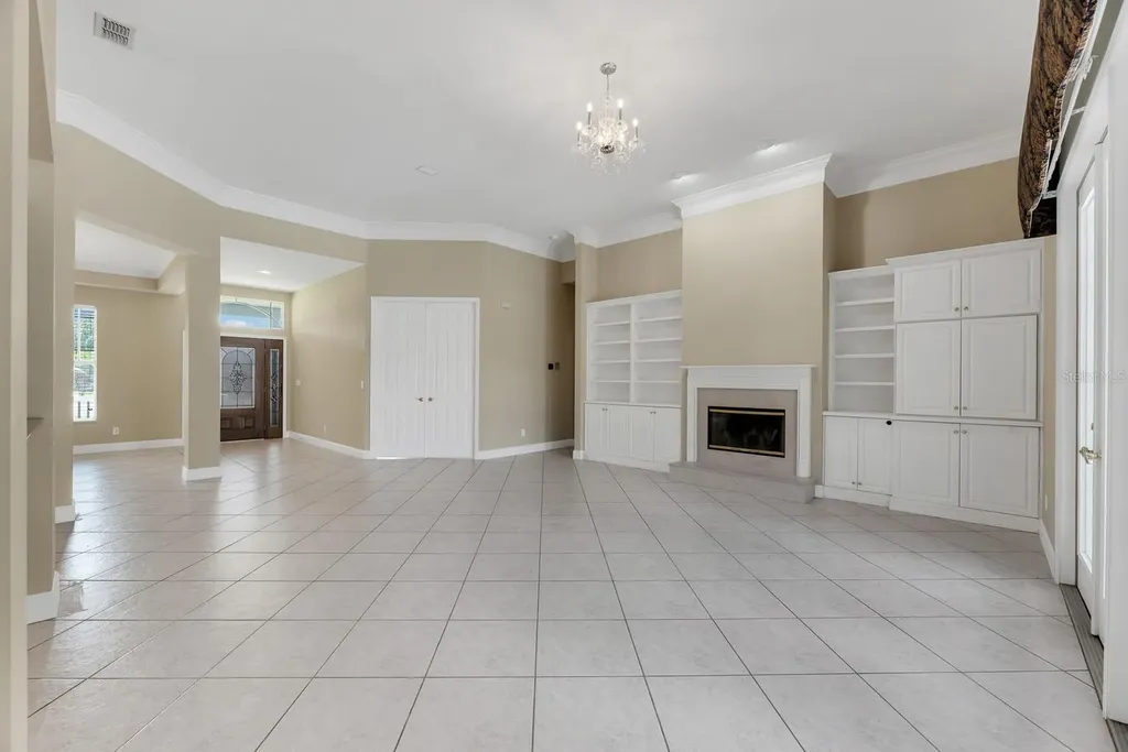 6023 Kestrel Point Avenue Lithia FL 33547